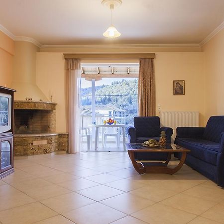 Apolpaina L Apartments Екстериор снимка