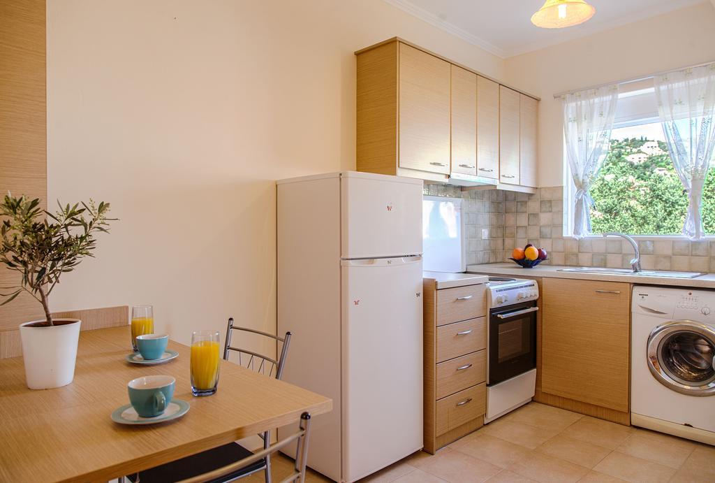 Apolpaina L Apartments Екстериор снимка
