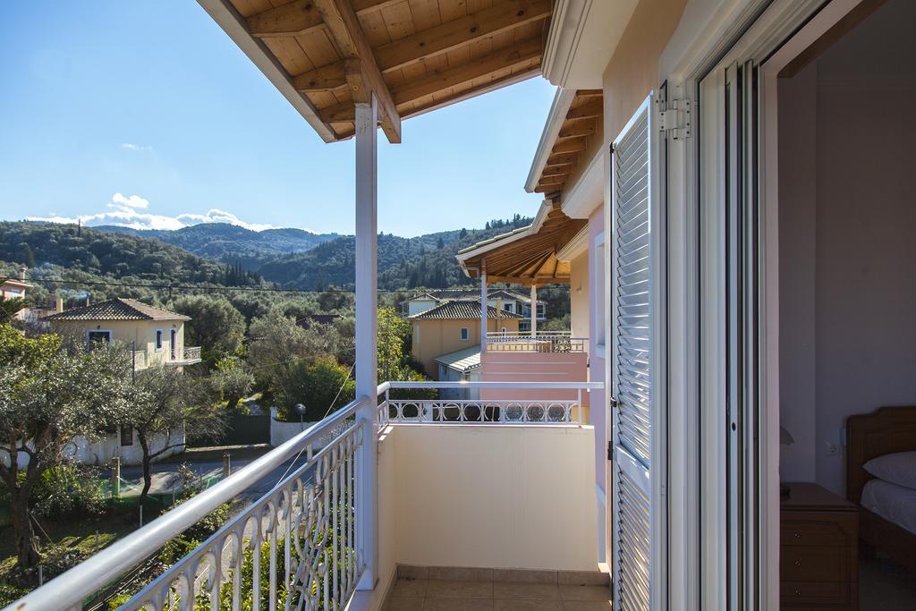 Apolpaina L Apartments Екстериор снимка