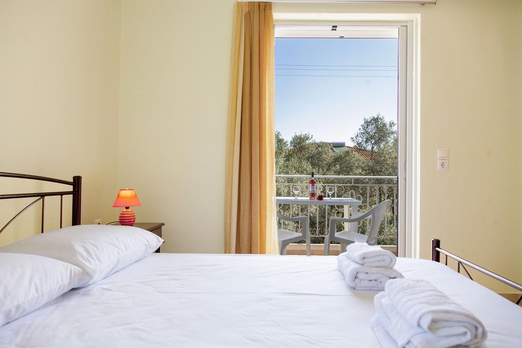 Apolpaina L Apartments Екстериор снимка