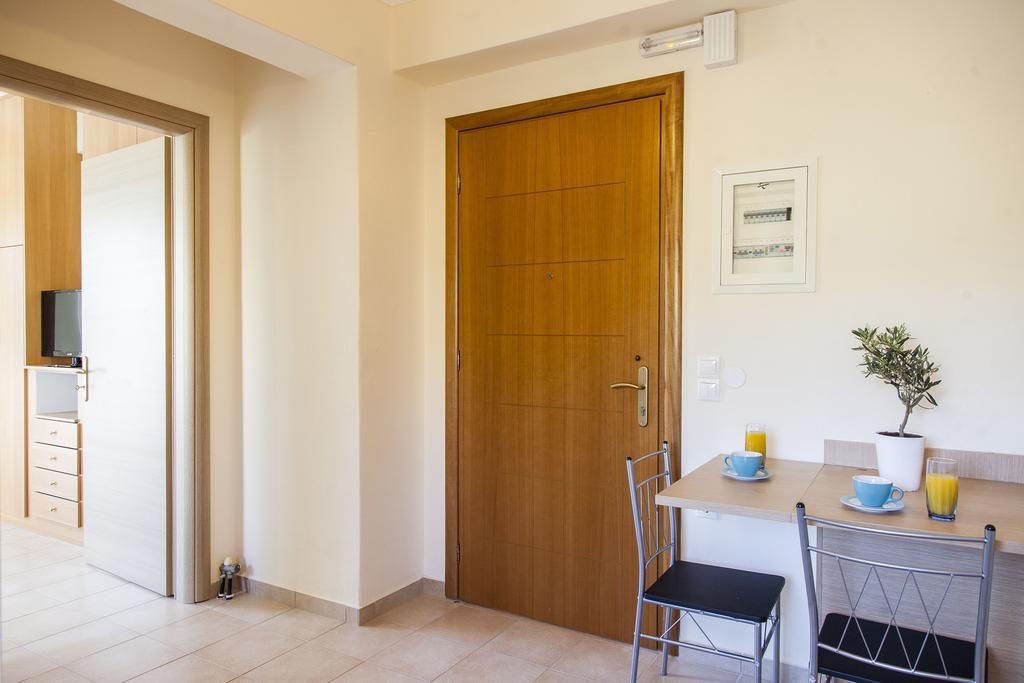 Apolpaina L Apartments Екстериор снимка