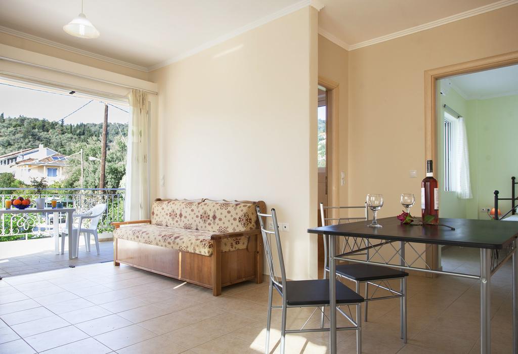 Apolpaina L Apartments Екстериор снимка
