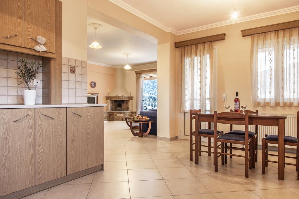Apolpaina L Apartments Екстериор снимка