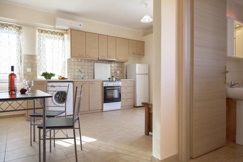 Apolpaina L Apartments Екстериор снимка