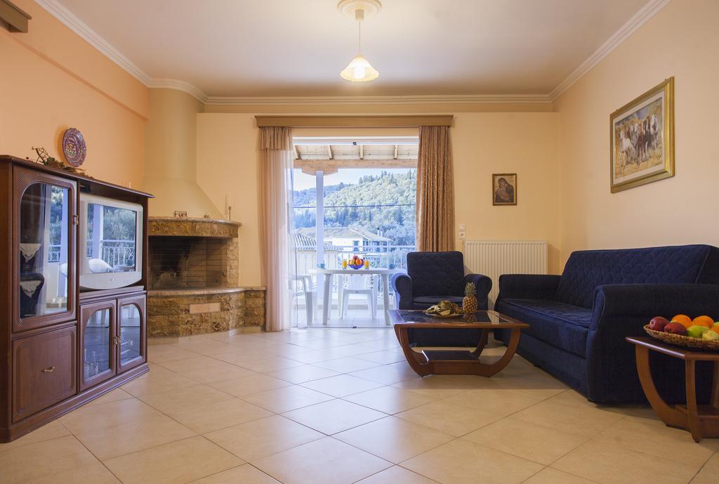 Apolpaina L Apartments Екстериор снимка