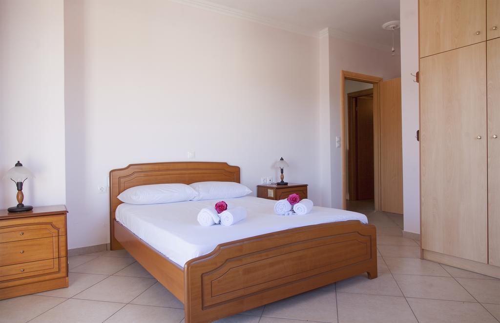 Apolpaina L Apartments Екстериор снимка