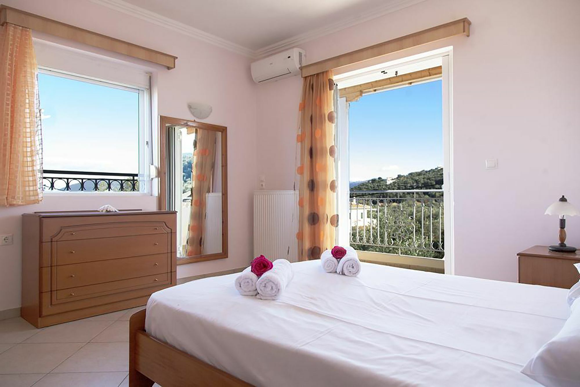 Apolpaina L Apartments Екстериор снимка